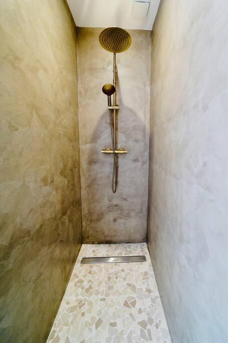 Sète Maison Boheme Au Bord De L'Eau מראה חיצוני תמונה