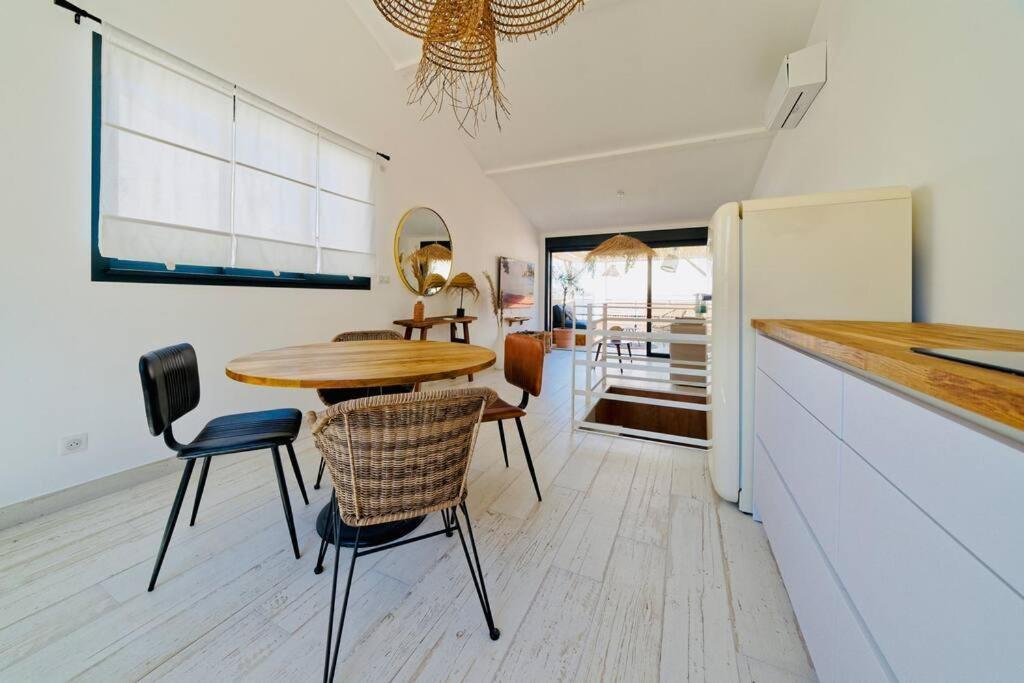 Sète Maison Boheme Au Bord De L'Eau מראה חיצוני תמונה